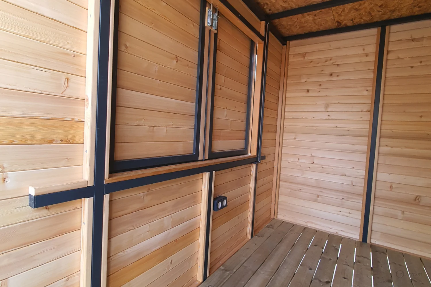 Stojnica Cubie Logatec 2