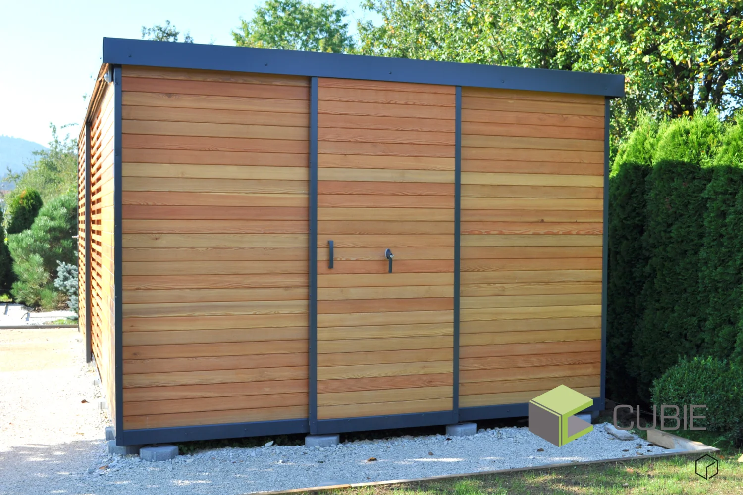 Vrtna uta Torino &ndash; lopa z letno kuhinjo-6