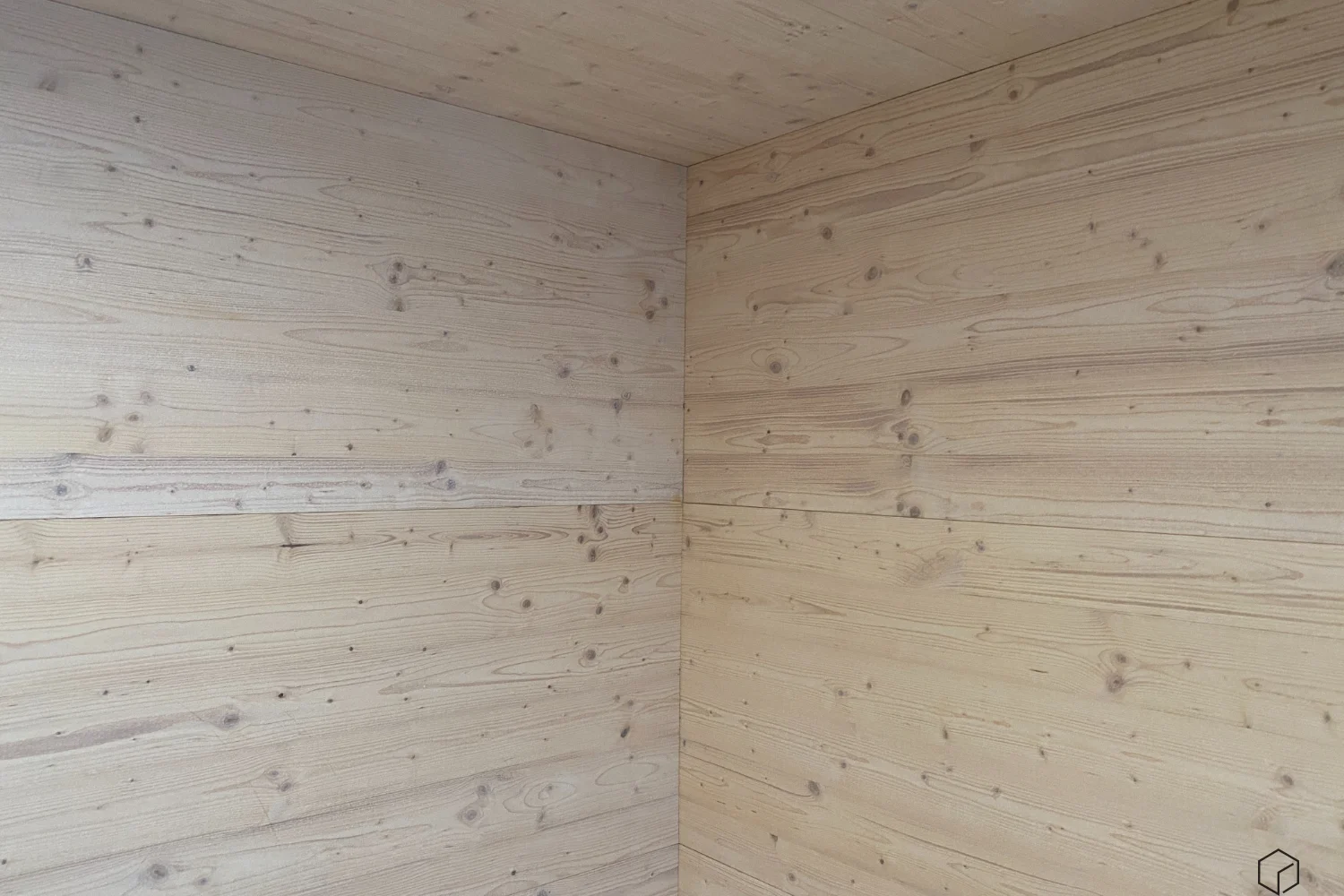 tilly plo&scaron;če