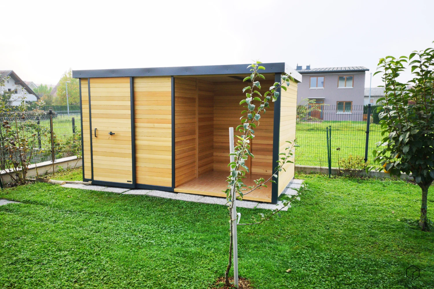 Vrtna uta St. Peterbourgh